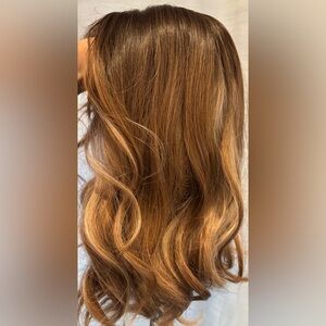 Luxurious & Natural Looking Highlighted Auburn Hair Wig in Layered & Wavy Style